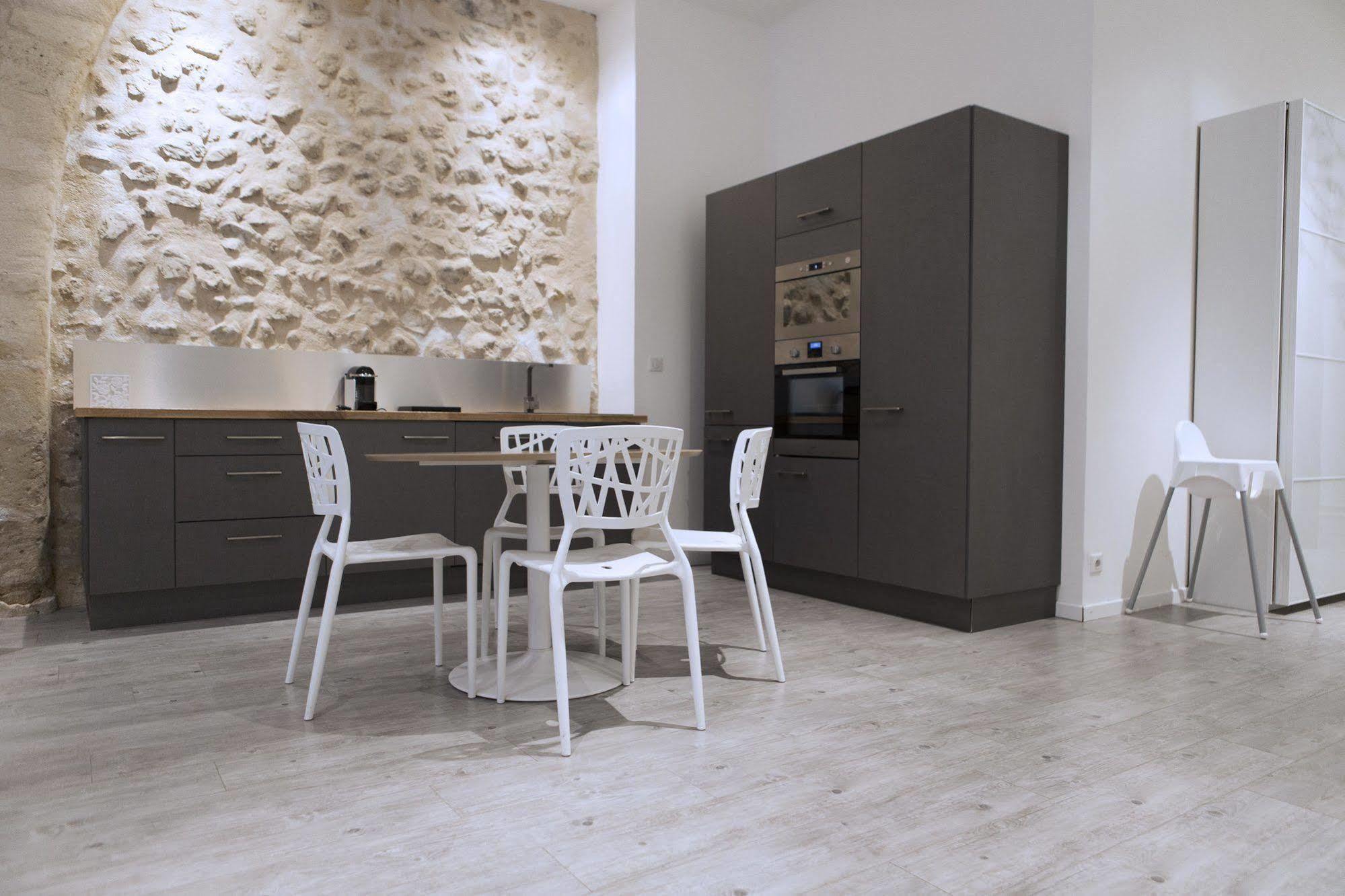 Ausone Beautiful Loft Apartment In Historical Center + Terrace And Parking Bordeaux Bagian luar foto