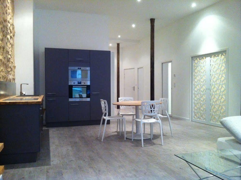 Ausone Beautiful Loft Apartment In Historical Center + Terrace And Parking Bordeaux Bagian luar foto